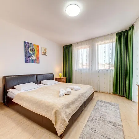 By The Fireplace Cozy 2bd Flat With A View By Flat Mаnager *